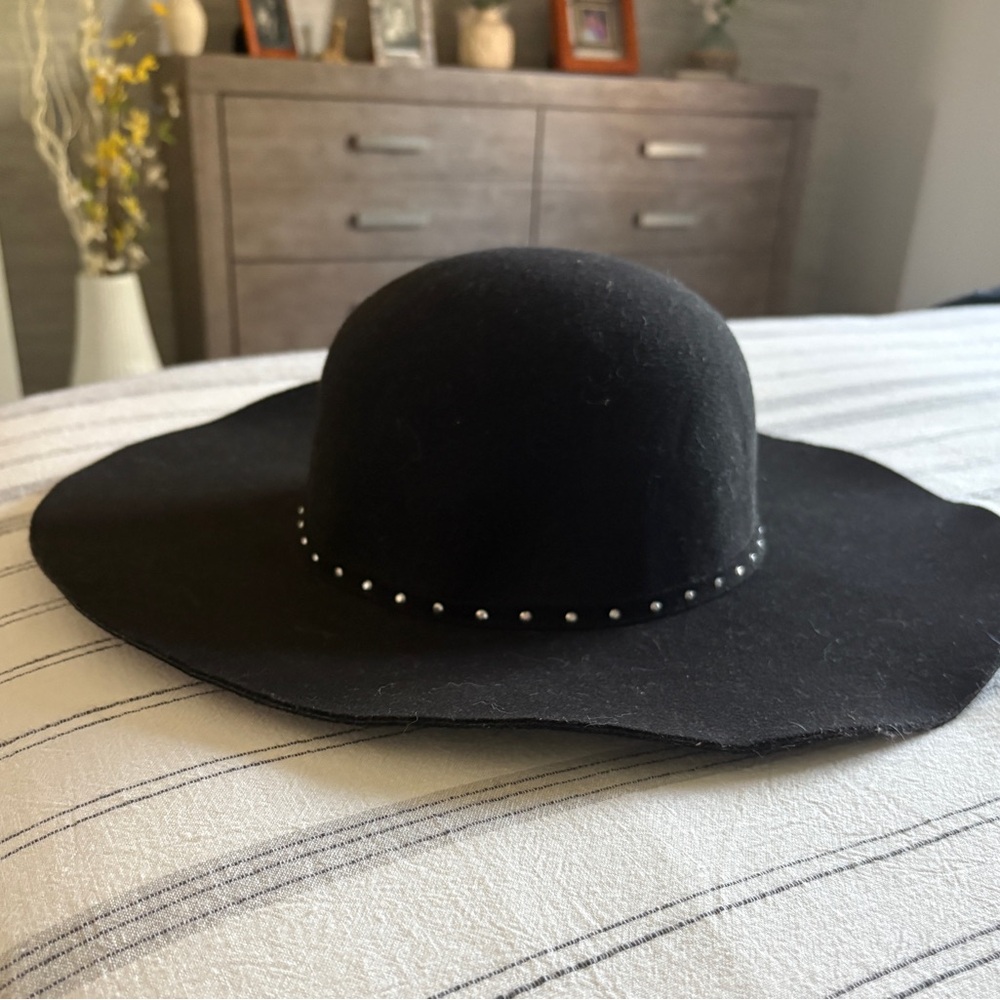 Hat Black Wide-Brim